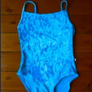 NEW Yumiko Marisa V-Turchese medium